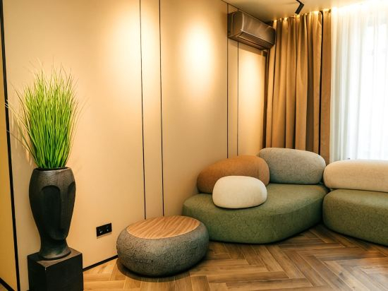 Hotel Interior/Public Areas