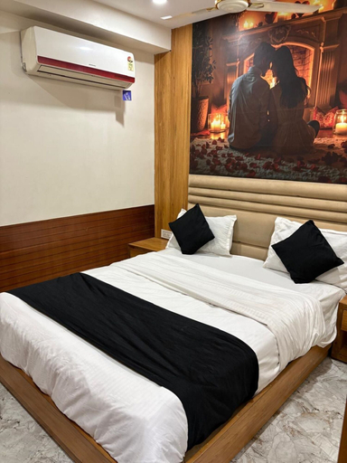 Room 4, Hotel Sai Villa, Gandhinagar