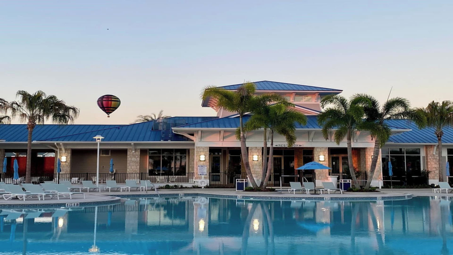 Interior 2, Family Home w Large Dining~frozen Room~resort Pool, Polk