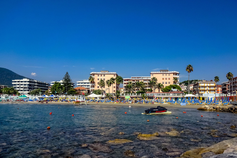 Beach 2, La Genzianella - Studio for 4 With Balcony & AC, Savona