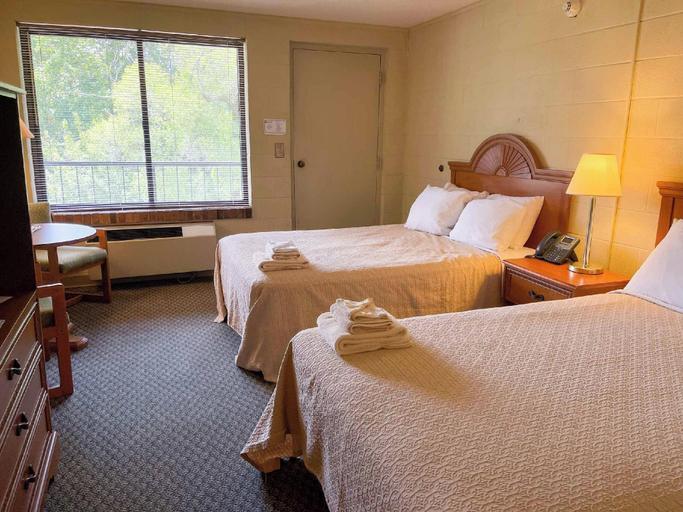 Bedroom 2, Hillside Lodge, Haywood
