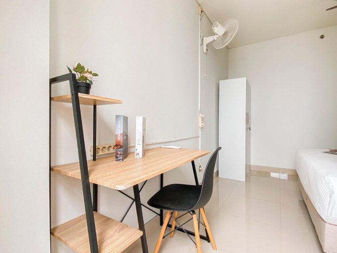 Bedroom 3, Cozy and Spacious 2BR Apartment at Transpark Cibubur, Depok