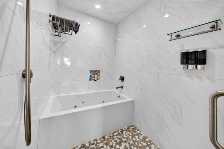 Bathroom 5, A Place To Land 3 Bedroom Villa, Georgetown
