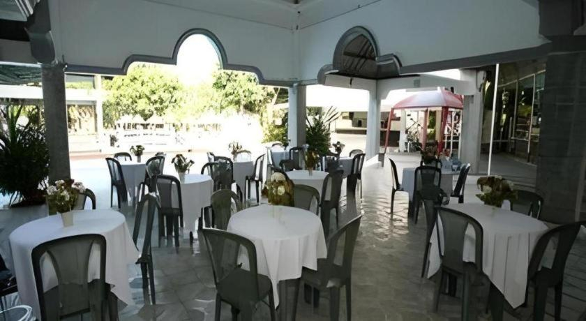 Food & Drinks 4, Splash Mountain Resort & Hotel, Los Baños