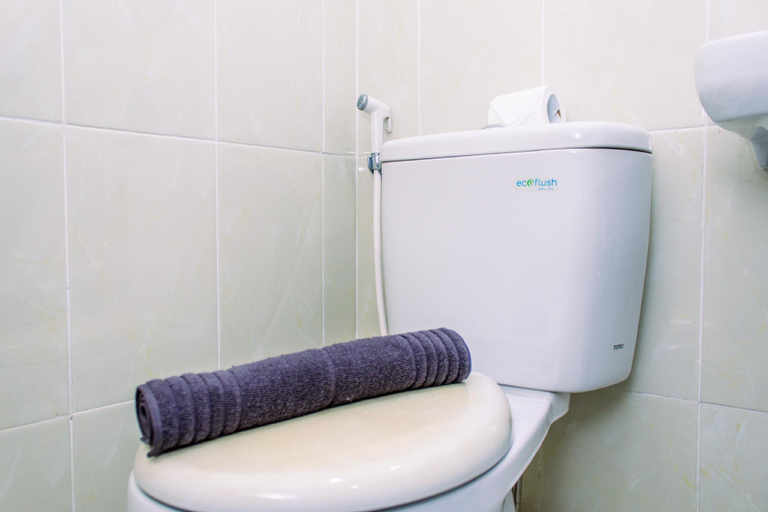 Bathroom 5, Cozy And Fancy Studio Apartment At M-Town Residence, Tangerang