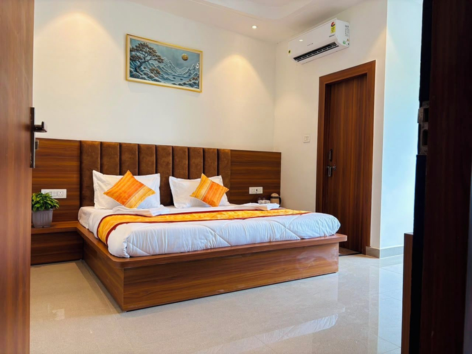 Room 4, Rattan Heritage, Reasi