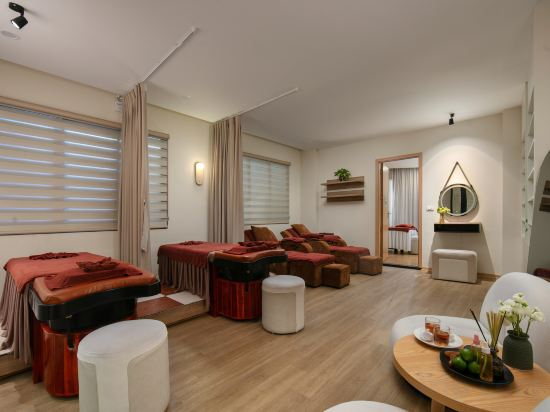 Hotel Interior/Public Areas