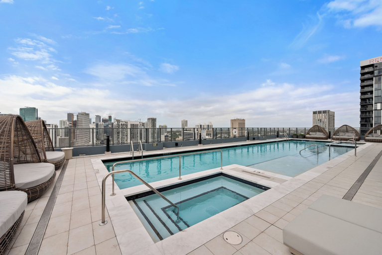 Pool 2, 501 First Studio Balcony by Palermo Home, Miami-Dade