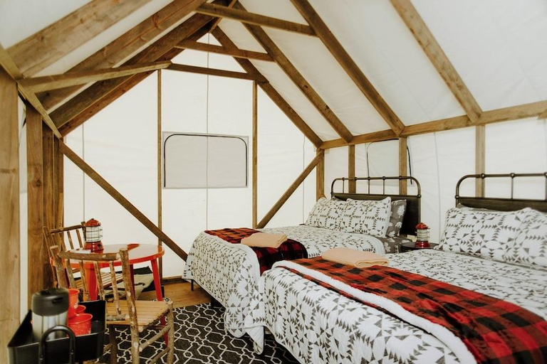 Bedroom 2, North Shore Camping Company, Lake