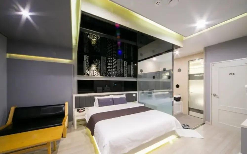 Bedroom 2, Ulsan Yeongnam Alps Hotel INTO, Ulju