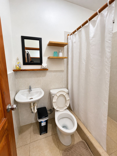 Bathroom 2, Hostal el pinzon, Santa Cruz