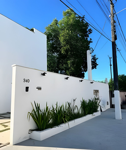 Property grounds 5, Apartamento 1 com 2 suítes 450m da praia, Porto Seguro