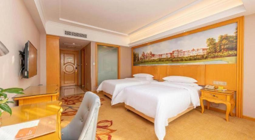Bedroom 2, Vienna Hotel Guangxi Guilin Xing'an, Guilin