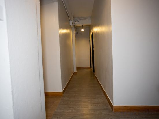 Others 3, Pratunam Family House 2, Ratchathewi