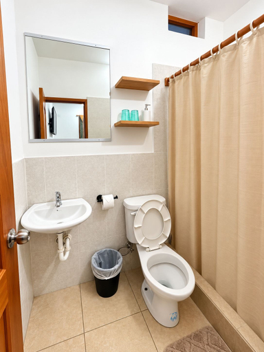 Bathroom 2, Hostal el pinzon, Santa Cruz
