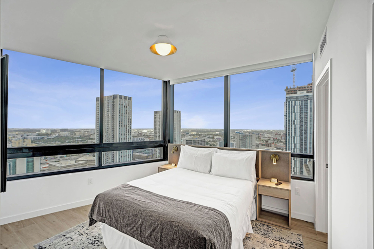 Primary image, Sky Estate Penthouse- Pool, Parking, Amenities, Miami-Dade