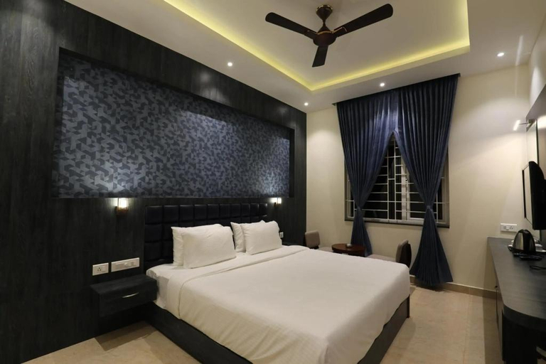 Bedroom 2, Mayuraa Residency, Kancheepuram