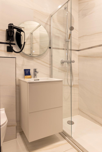 Bathroom 2, Cosy apartment - 2BR-7P - Arc de Triomphe, Paris