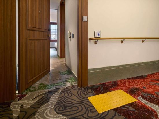 Hotel Interior/Public Areas