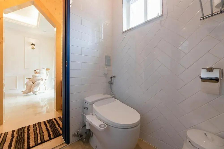 Bathroom 4, Gyeongju Suite Cream Hill Pension, Gyeongju