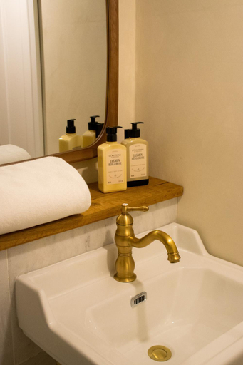 Bathroom 5, Cotswold Townhouse - Adults Only, Gloucestershire