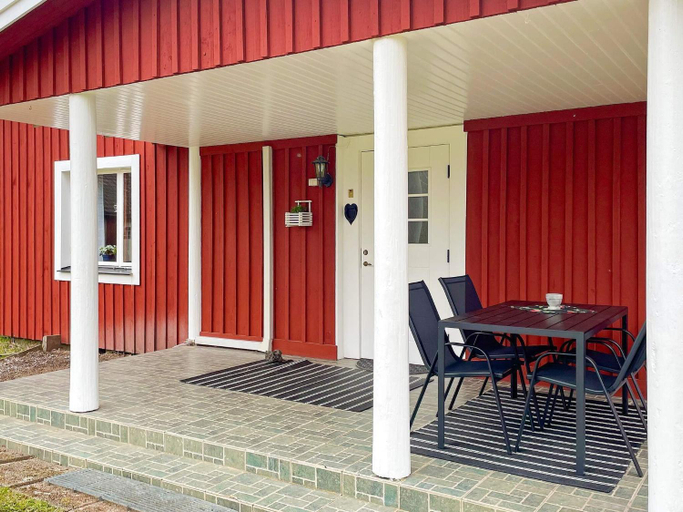 Food & Drinks, Farmhouse Retreat Near Lakes and Coast, Högsby
