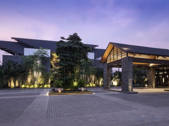 Hotel Exterior 3, Pullman Ciawi Vimala Hills Resort, Bogor