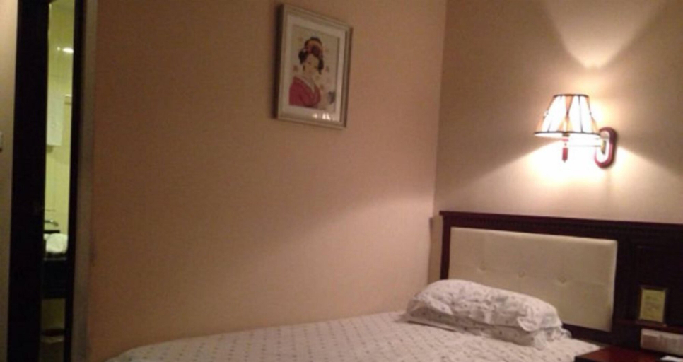 Bedroom 3, Daluqiao Hotel, Ürümqi
