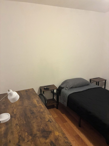 Room 4, Copeland, Dallas