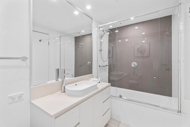 Bathroom 5, Orchid Residences HR Surfers Paradise, Gold Coast