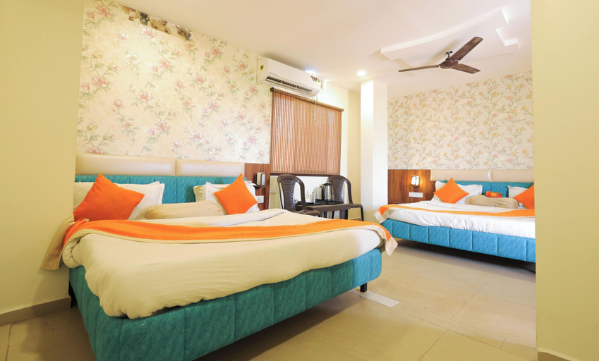 Room, V One Hotel Shiv Shakti, Ujjain