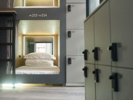 Others 2, L·YOUNG Capsule Hotel-Myeongdong, Jung