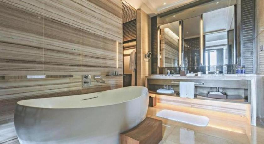Bathroom, The Mulian Urban Resort Hotels Huadu, Guangzhou