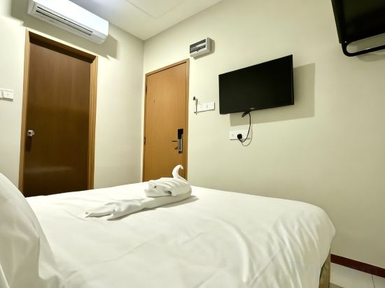 Others 4, Swing & Pillows @ Salak Tinggi KLIA Transit 【Late Check Out + Open 24 Hour】, Sepang