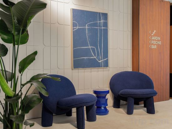 Hotel Interior/Public Areas