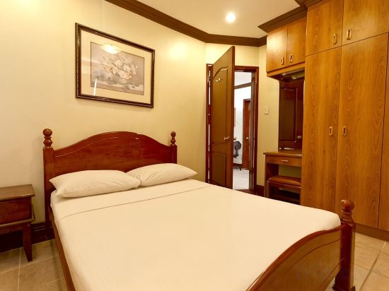 Others 3, Crown Regency Suites Mactan, Lapu-Lapu City