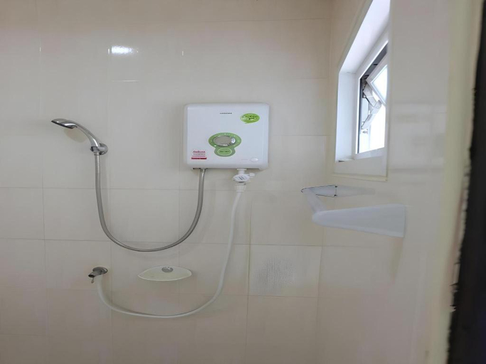 Bathroom 3, Akesasithorn Resort, Muang Khon Kaen