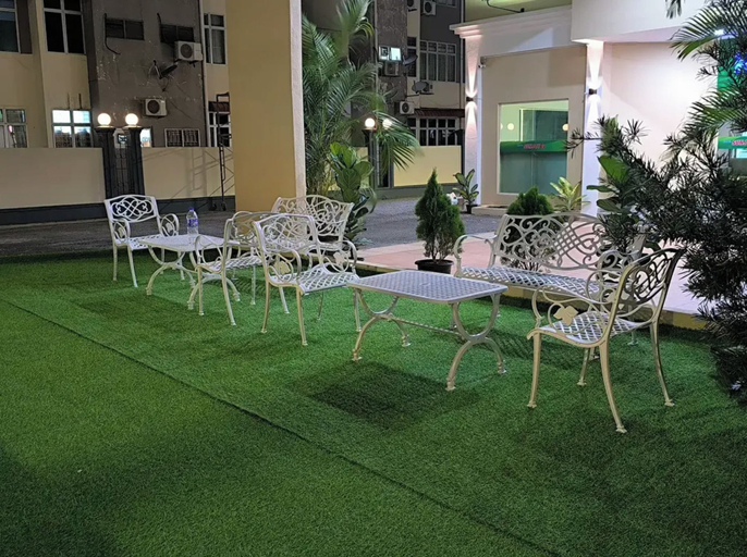 Terrace/patio 4, HOTEL SUNJOY9 BAHAU, Jempol