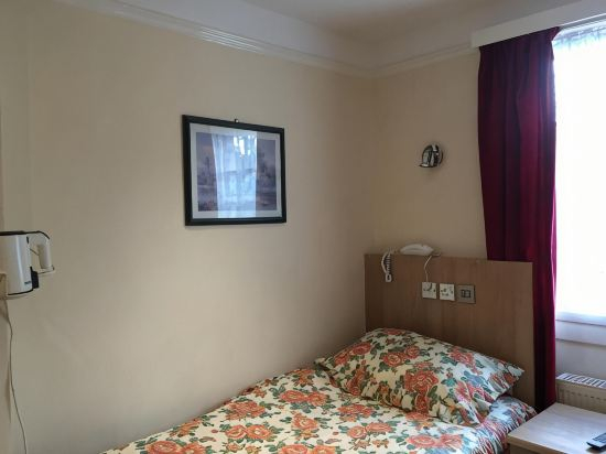 Others 2, Albro House Hotel, London