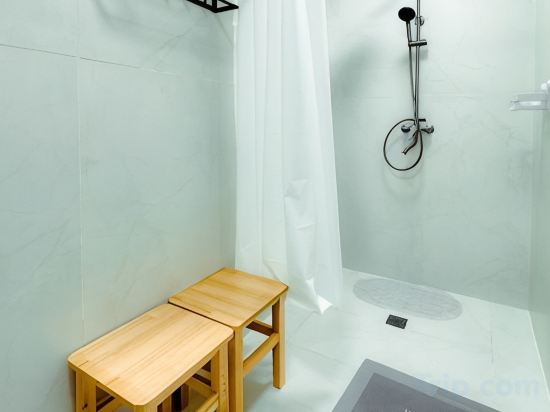 Fitness & Recreational Facilities
