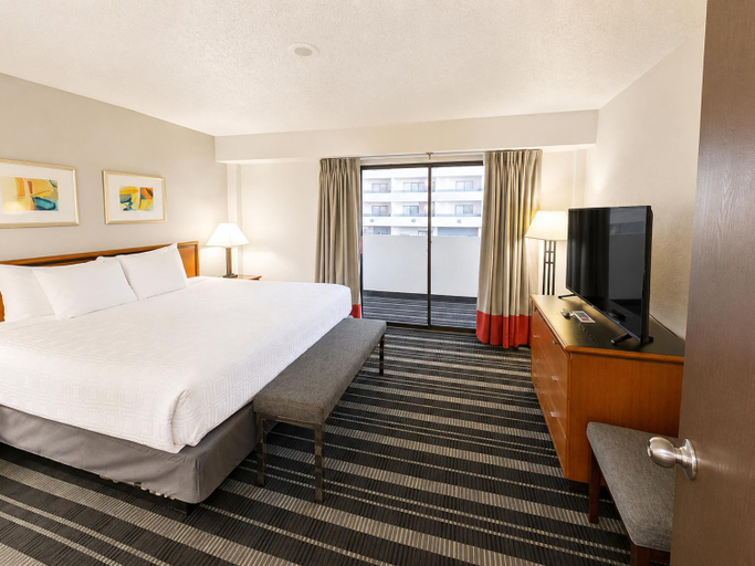 Bedroom 3, Atrium Hotel and Suites DFW Airport, Irving
