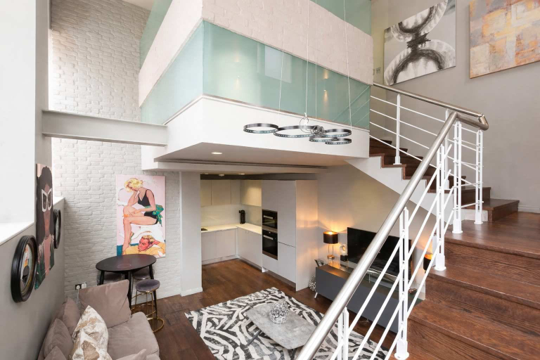 Living area 5, The Galleries - Covent Garden - by Frankie, London