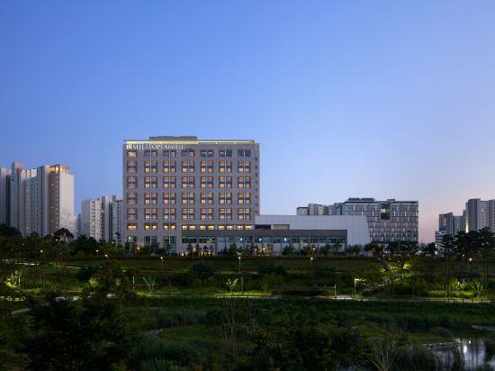 Hotel Exterior 4, Wirye Militopia Hotel by Marine