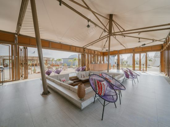 Hotel Interior/Public Areas