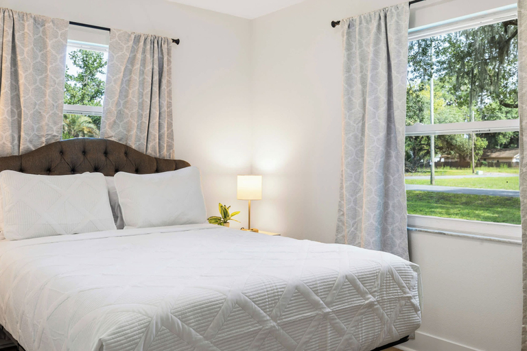 Room 5, Ridge Manor Retreat, Hernando