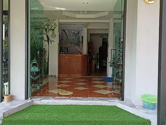 Hotel Interior/Public Areas