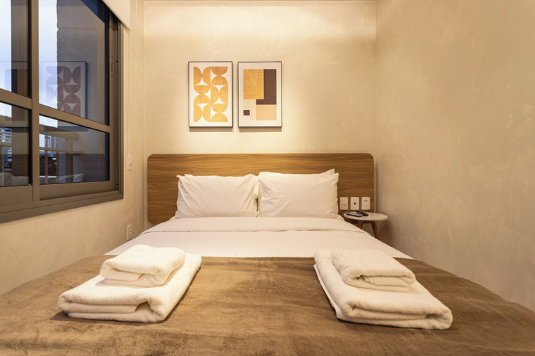 Room 2, Lisboa by Bhomy, São Paulo