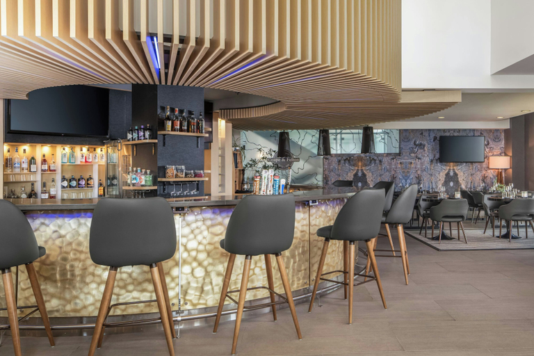 Food & Drinks 4, Delta Hotels by Marriott Sherbrooke Conference Centre, La Région-Sherbrookoise