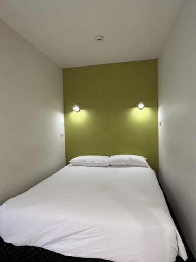 Bedroom 4, Popinn International Youth Hostel, Tainan