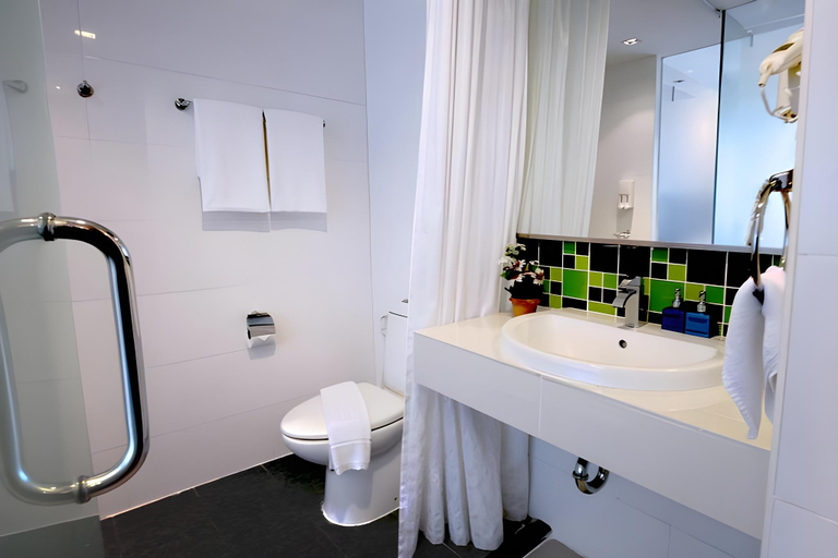 Bathroom 4, Citin Sukhumvit 11 by Compass Hospitality, Wattana